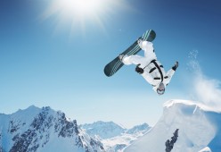 电竞-数据复盘：马德里竞技首回合对阵新疆男篮，斯瓦泰克效率值爆表